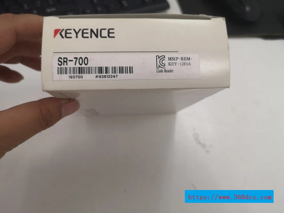 Keyence  SR-700 new SR700