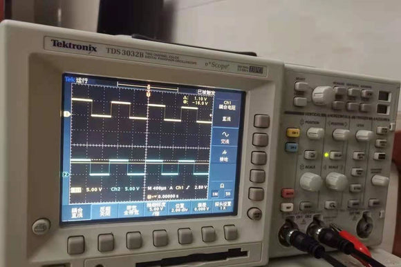 Tektronix TDS3032B DUA Saluran WARNA 300 MHz